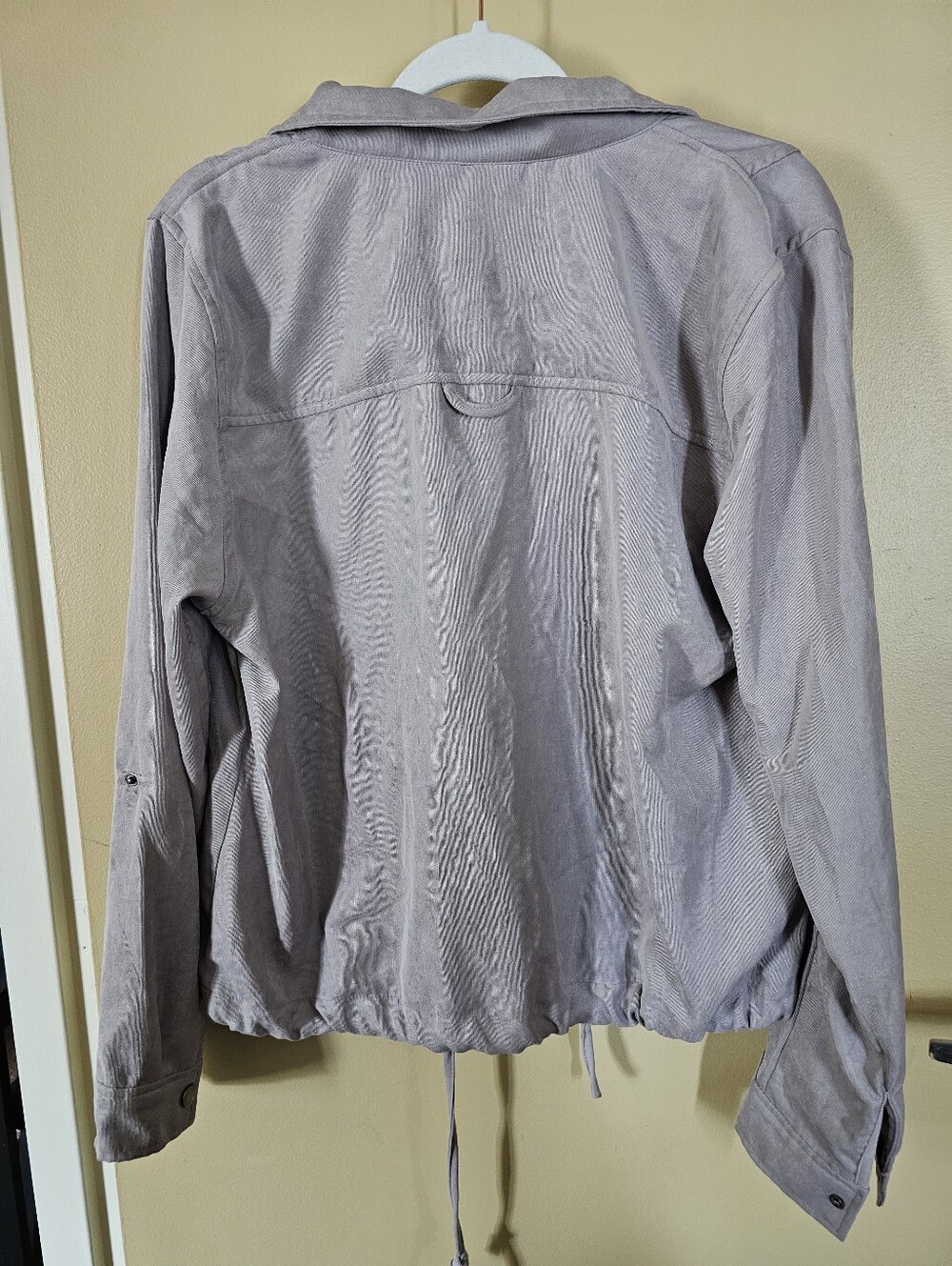 Korye Cropped Utility Jacket - Picture 2 of 4